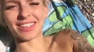 Секс на пляже с блондинкой